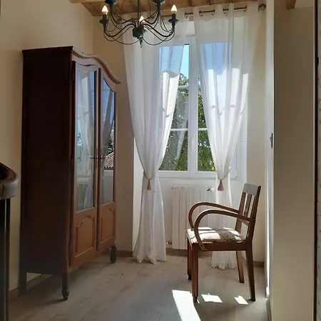 Chez Eugène Et Valérie Maison d'hôtes 3*